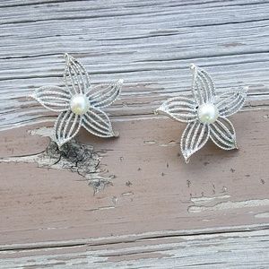 NWT Clip-on Large Silver Flower Pearl Earrings